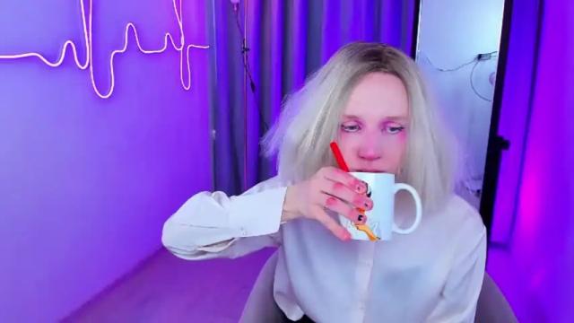 Image 3 of nelly_mur Stream on Chaturbate on 18 months ago