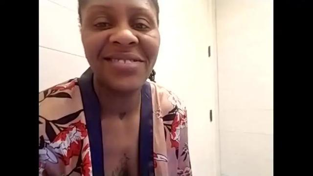 Image 4 of nellybootybash Stream on Chaturbate on 15 months ago