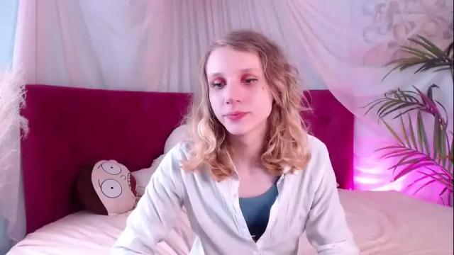 Image 2 of nellystarrr Stream on Chaturbate on 5 months ago
