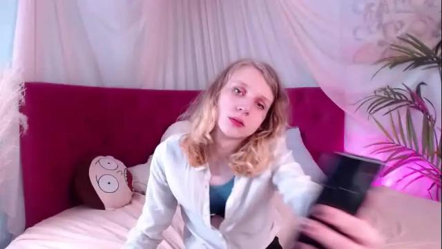 Image 4 of nellystarrr Stream on Chaturbate on 5 months ago