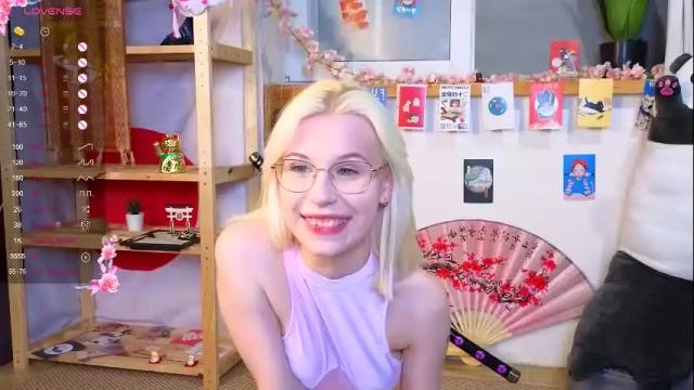 Image 7 of neon_lexi Stream on Chaturbate on 1 month ago