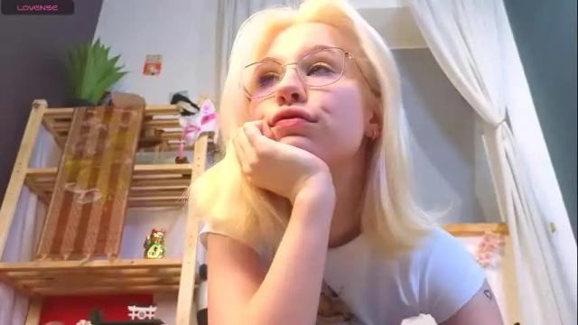 Thumbnail 1, neon_lexi's Stream at Chaturbate, 1 month ago