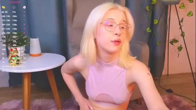 Image 10 of neon_lexi Stream on Chaturbate on 18 days ago