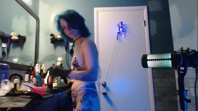 Image 3 of neongoblinry Stream on Chaturbate on 1 month ago