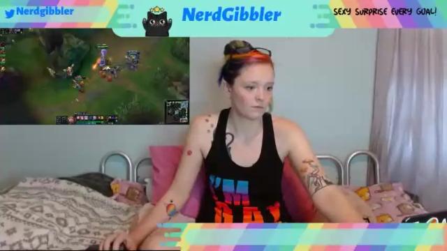 Image 10 of nerdgibbler Stream on Chaturbate on 17 months ago