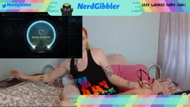 Image 7 of nerdgibbler Stream on Chaturbate on 17 months ago
