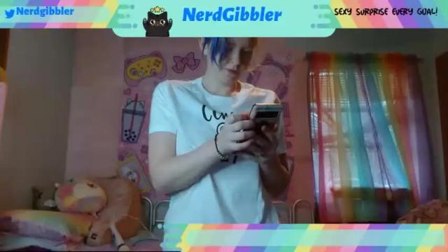 Image 2 of nerdgibbler Stream on Chaturbate on 16 months ago