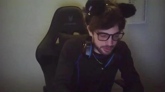 Image 12 of nerdy_bi_kitty Stream on Chaturbate on 16 months ago