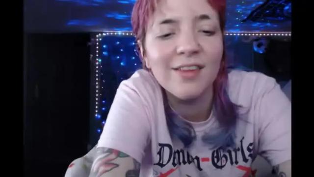 Image 8 of nerdy_squirty Stream on Chaturbate on 13 months ago