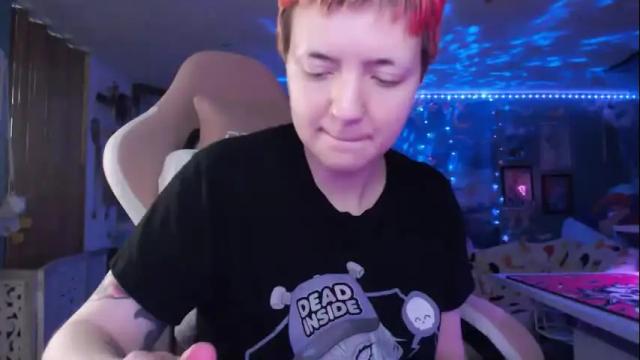 Image 2 of nerdy_squirty Stream on Chaturbate on 24 days ago
