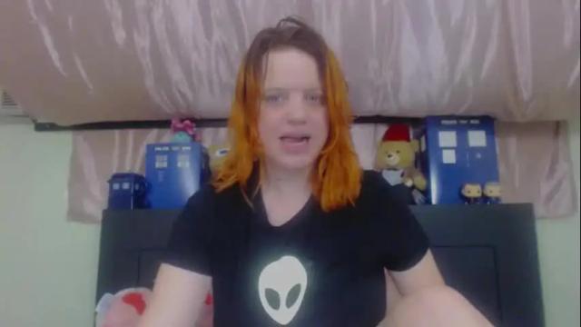 Image 2 of nerdyzoey420 Stream on Chaturbate on 17 months ago