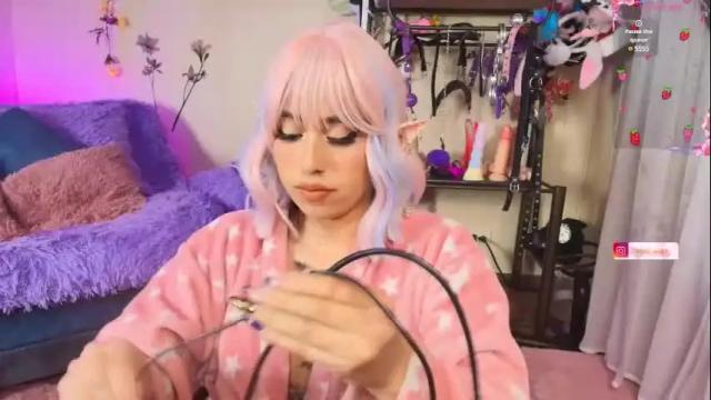 Image 3 of ness_wi Stream on Chaturbate on 8 days ago