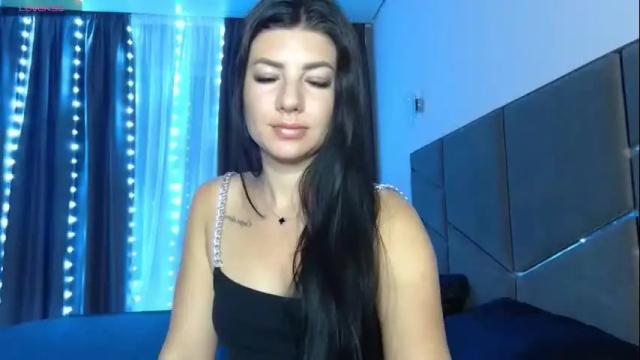 Image 4 of nessystar Stream on Chaturbate on 4 months ago