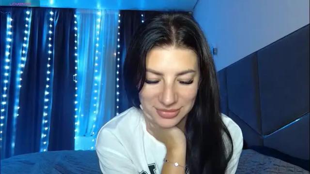 Image 7 of nessystar Stream on Chaturbate on 1 month ago