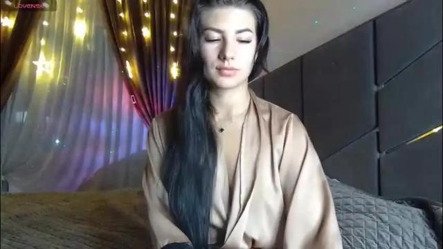 Image 4 of nessystar Stream on Chaturbate on 2 months ago