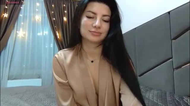 Image 2 of nessystar Stream on Chaturbate on 1 month ago