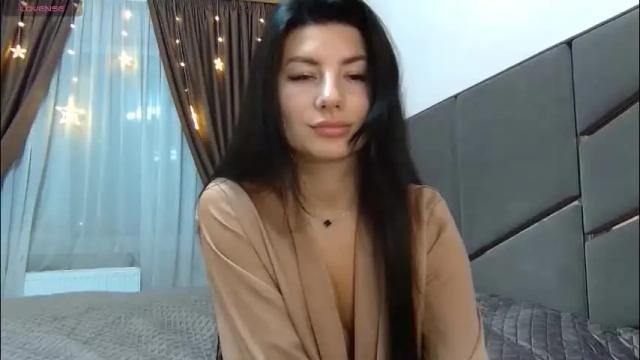 Image 3 of nessystar Stream on Chaturbate on 1 month ago