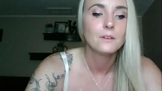 Image 2 of neversaynogrl Stream on Chaturbate on 19 months ago
