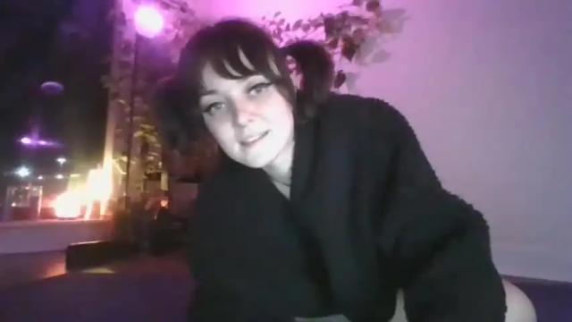 Image 11 of new__moon Stream on Chaturbate on 14 months ago