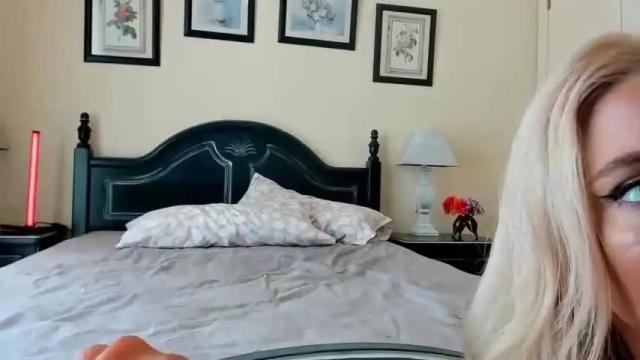 Image 12 of new_busty Stream on Chaturbate on 14 months ago
