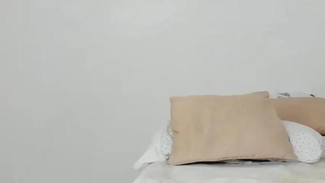 Image 8 of new_couple_on Stream on Chaturbate on 19 months ago