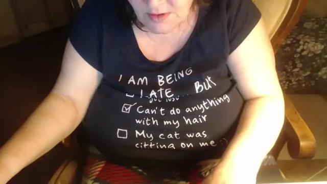 Image 3 of new_milf Stream on Chaturbate on 13 months ago