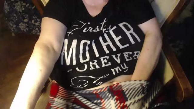 Image 7 of new_milf Stream on Chaturbate on 29 days ago