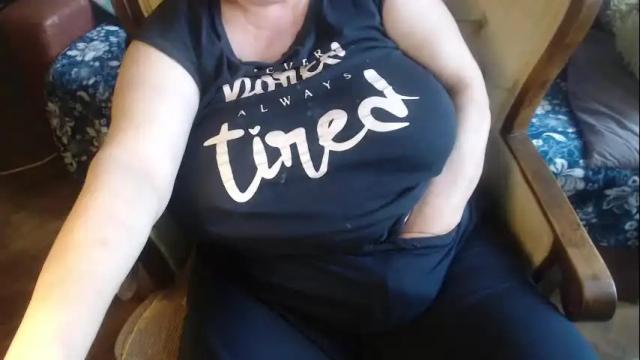 Image 3 of new_milf Stream on Chaturbate on 2 days ago