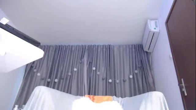 Image 7 of newamore Stream on Chaturbate on 25 days ago