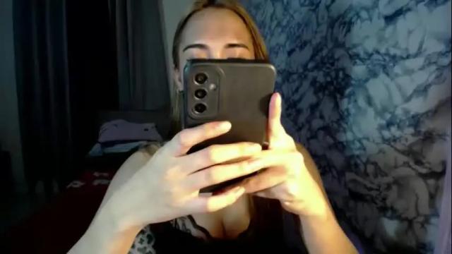 Image 10 of nezuko_tin Stream on Chaturbate on 3 months ago