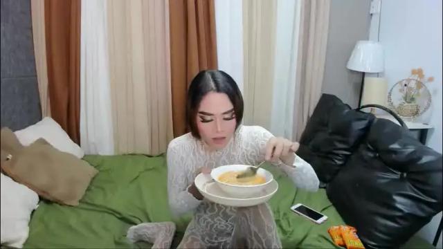 Image 8 of nhicolehollywood Stream on Chaturbate on 2 months ago
