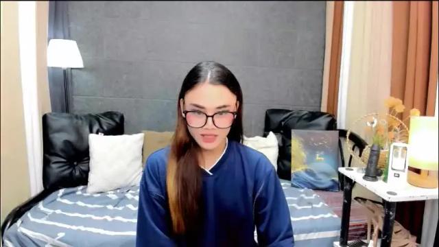 Image 3 of nhicolehollywood Stream on Chaturbate on 29 days ago