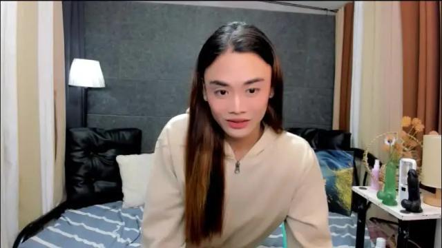 Image 2 of nhicolehollywood Stream on Chaturbate on 27 days ago