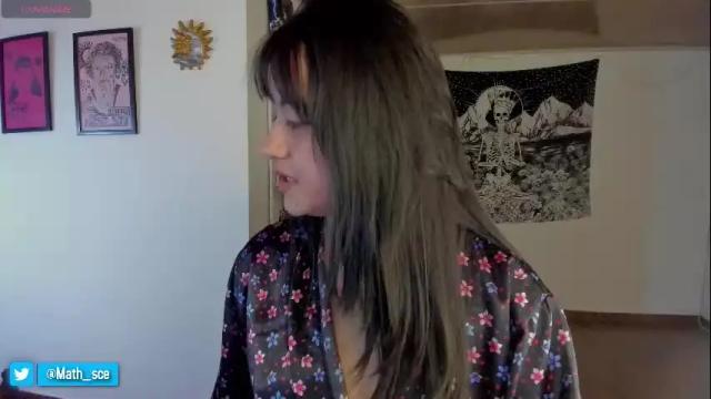 Image 2 of nia_blaze Stream on Chaturbate on 2 months ago