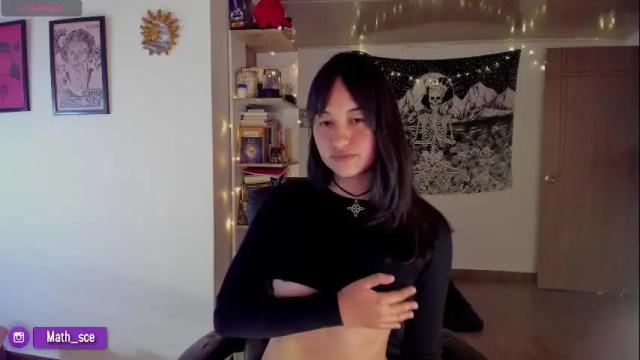 Image 11 of nia_blaze Stream on Chaturbate on 2 months ago