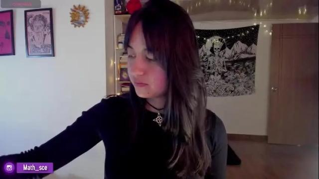 Image 4 of nia_blaze Stream on Chaturbate on 2 months ago