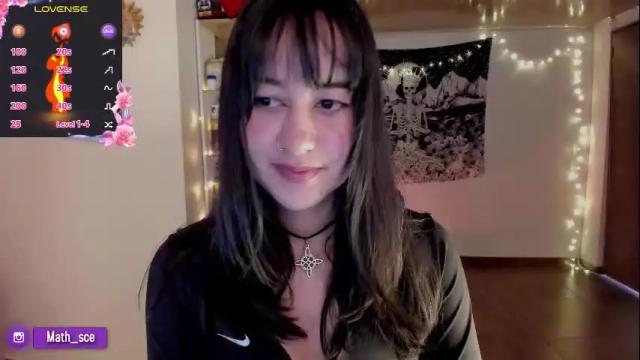 Image 4 of nia_blaze Stream on Chaturbate on 1 month ago