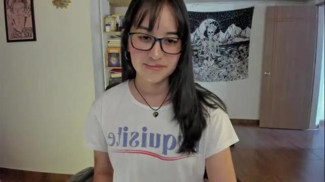 Image 6 of nia_blaze Stream on Chaturbate on 1 month ago