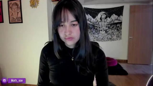Image 3 of nia_blaze Stream on Chaturbate on 1 month ago