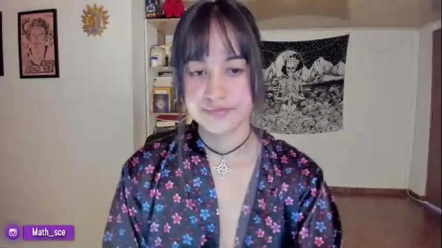 Image 6 of nia_blaze Stream on Chaturbate on 29 days ago