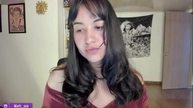 Image 3 of nia_blaze Stream on Chaturbate on 28 days ago