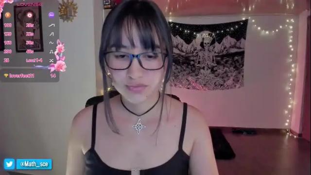 Image 2 of nia_blaze Stream on Chaturbate on 18 days ago
