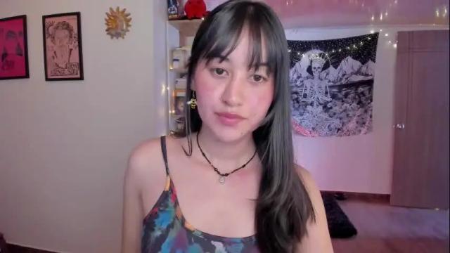 Image 2 of nia_blaze Stream on Chaturbate on 11 days ago