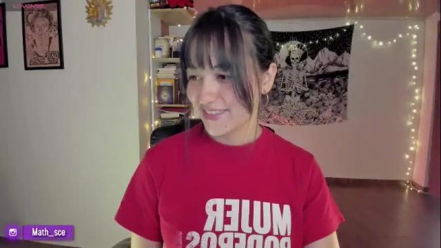 Image 3 of nia_blaze Stream on Chaturbate on 7 days ago