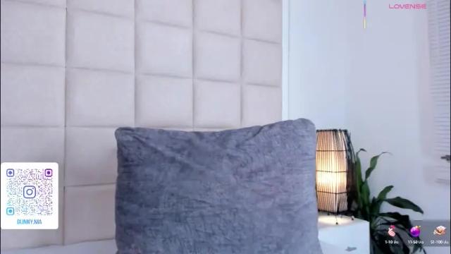 Image 3 of nia_bunny Stream on Chaturbate on 1 month ago