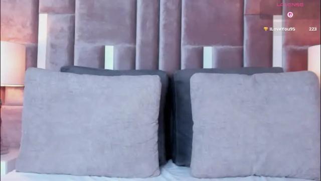 Image 4 of nia_bunny Stream on Chaturbate on 20 days ago