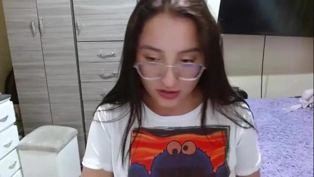 Image 11 of nia_cop Stream on Chaturbate on 5 months ago