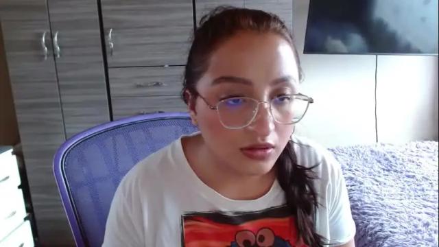 Image 7 of nia_cop Stream on Chaturbate on 4 months ago