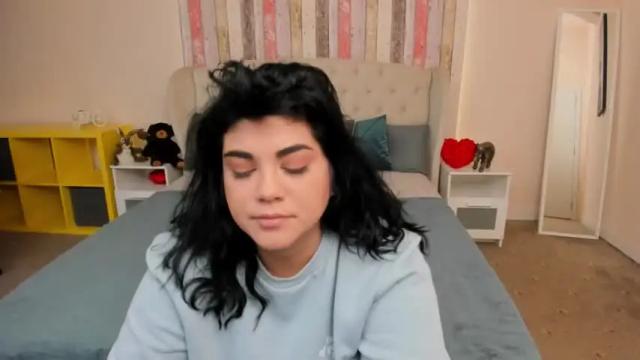 Image 3 of niabellano Stream on Chaturbate on 17 months ago