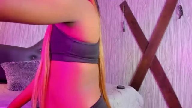 Image 10 of niaminaj Stream on Chaturbate on 14 months ago